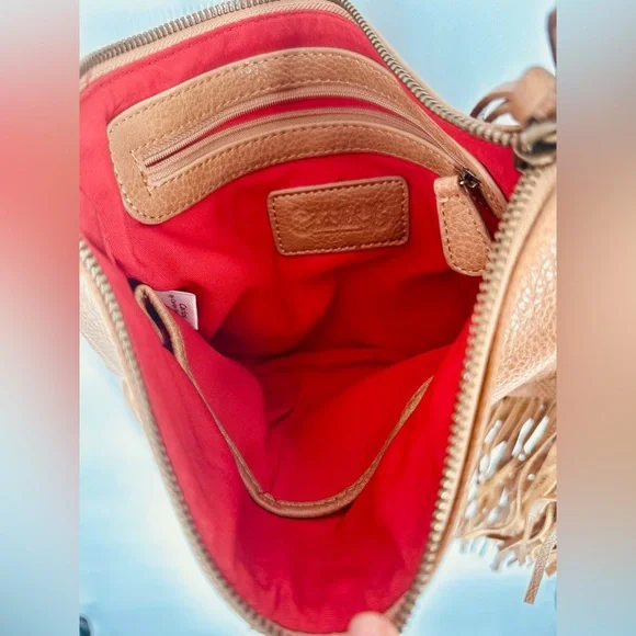 Carlos Santana Crossbody Bag Fringe Tan Brown Purse W/ Chain Strap New - Picture 6 of 7